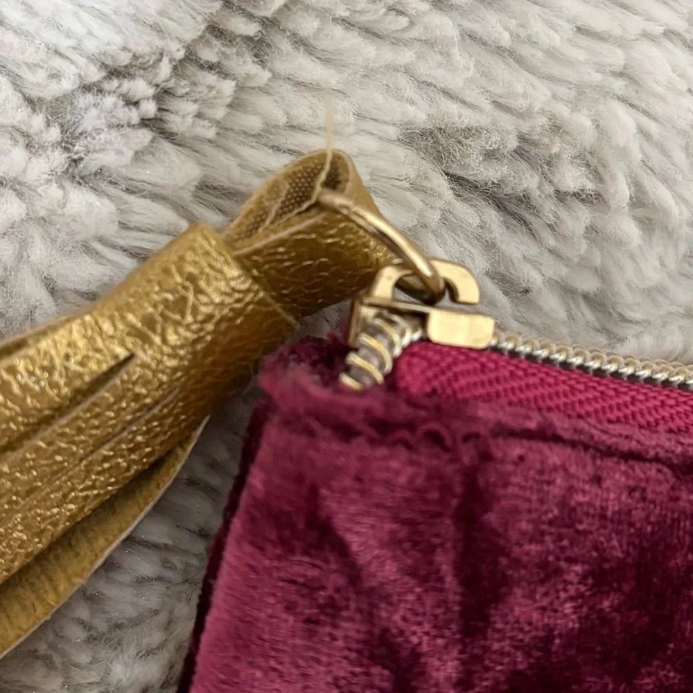 FREE IF BUNDLED Senegence cosmetic bag